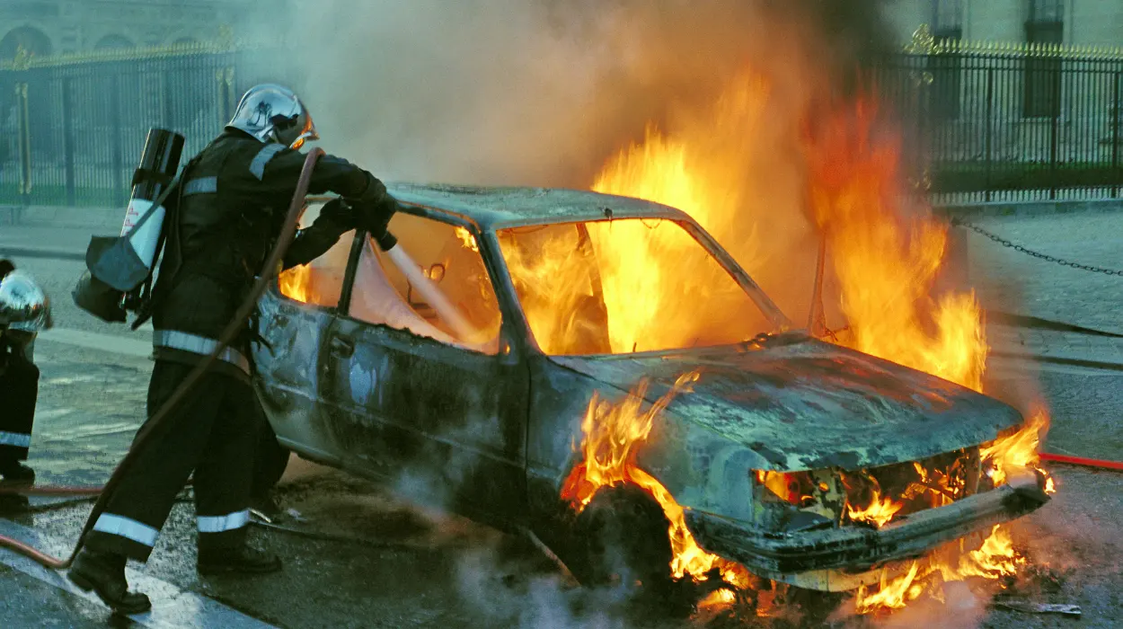 Car bursts into flames near Edinburgh Airport