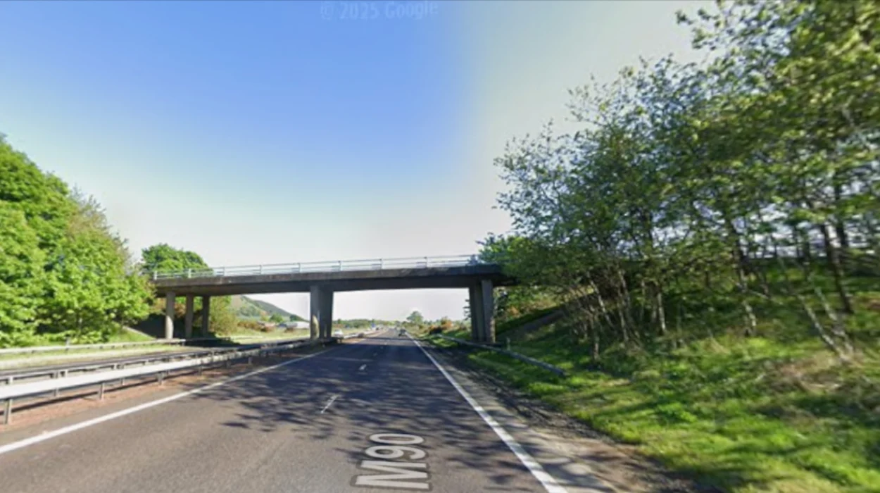 Motorway lane closures near Edinburgh for drainage works