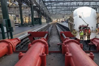 Major disruption to ScotRail services halts trains between Glasgow and Edinburgh