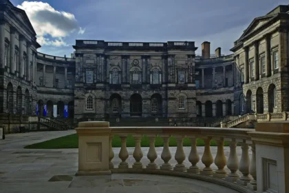 What is the Structure and Performance of the Edinburgh School System