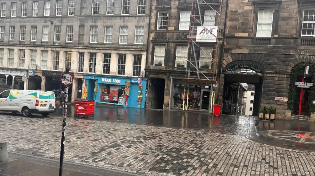 How Can Residents and Businesses Navigate the Edinburgh Parking Permit System