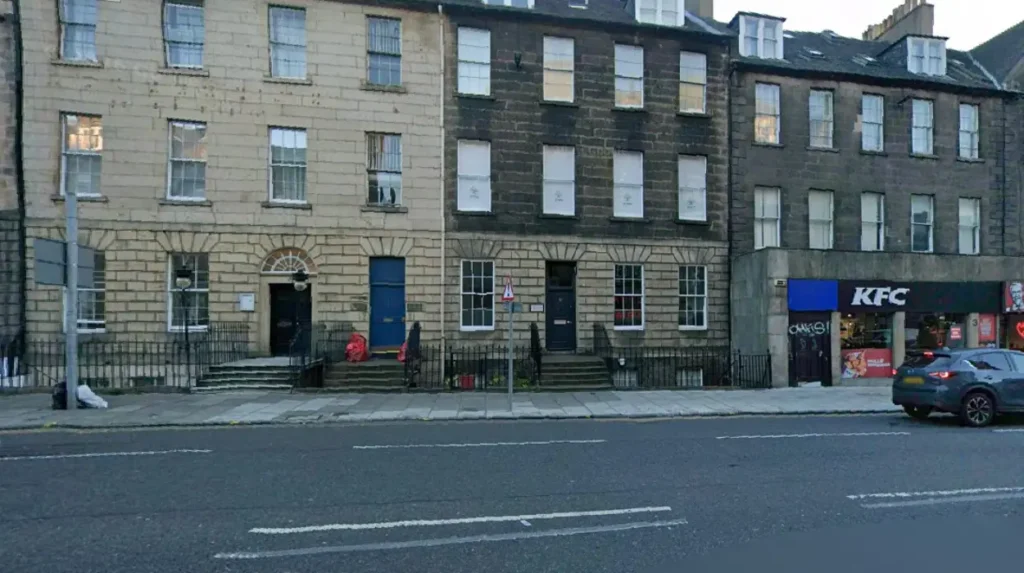 What are the Best Dog Friendly Hotels in Edinburgh Scotland