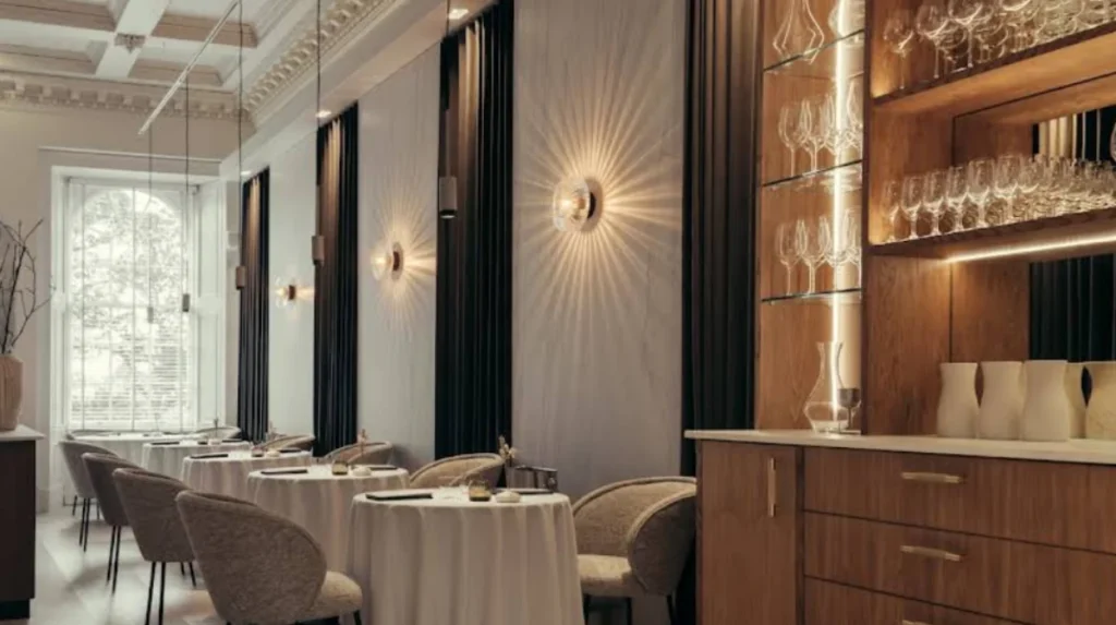What Is the Historic Origin of the Edinburgh Culinary Landscape