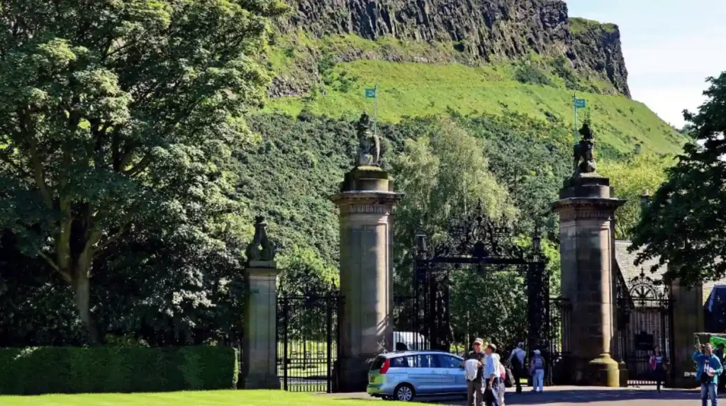 What is the historical origin of the Royal Commonwealth Pool Edinburgh