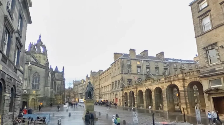 What is the History and Significance of Old Fishmarket Close Edinburgh