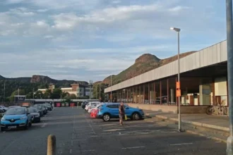 What is the historical origin of the Royal Commonwealth Pool Edinburgh