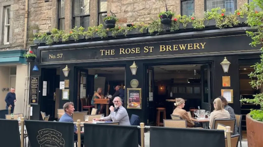 How Did the Culture of Cafes in Edinburgh Develop Historically