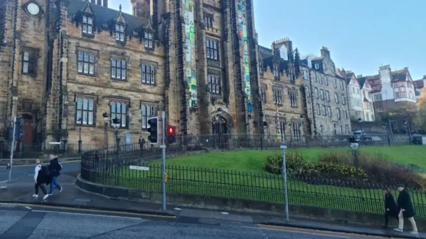Which County Is Edinburgh Located In