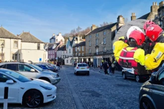 Windsurfer Rescue Sparks Major Emergency Response in Edinburgh 2026